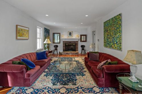 11 Dover Rd, Westport CT 06880-2627 exterior