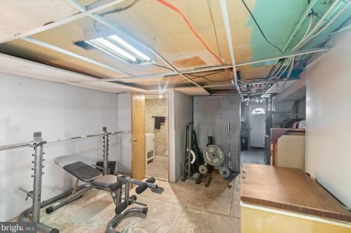 134 Weymouth Rd, Darby PA 19023-1424 exterior