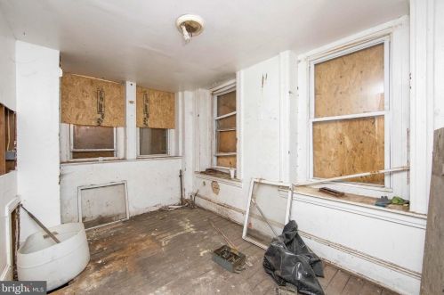 314 4 St, Camden NJ 08103-3401 exterior