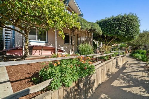 427 Riverview Ave, Capitola CA 95010-2757 exterior