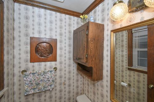 2098 Hazeldell St, Pittsburgh PA  15210-4306 exterior