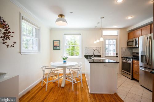 21 Clifford Ave, Alexandria VA  22305-2702 exterior