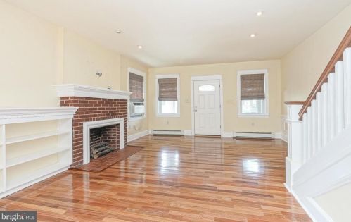 7017 Glenloch St, Philadelphia PA 19135-2223 exterior