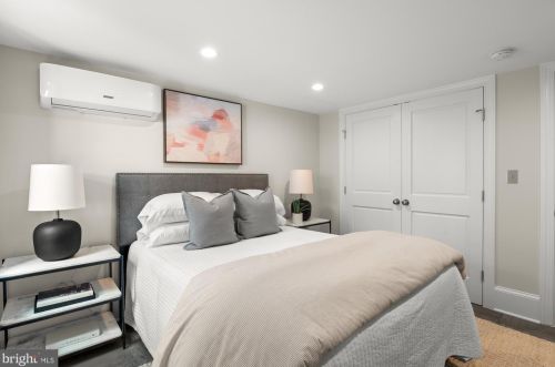 1868 Monroe St, Washington DC  20018-2736 exterior