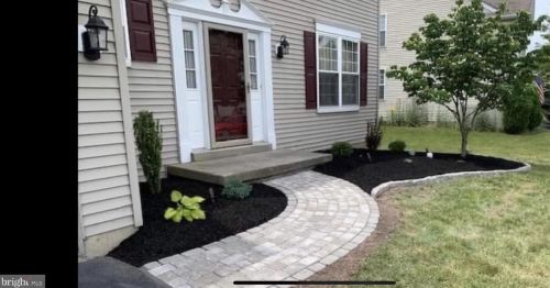 1011 Fallbrook Ln, Pottstown, PA 19464-1744