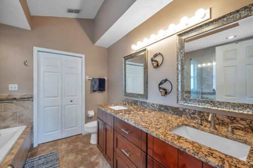 9616 Long Meadow Dr, Tampa FL  33615-1236 exterior