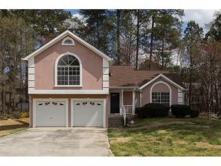 1275 Huntington Place Cir, Lithonia GA  30058-3025 exterior