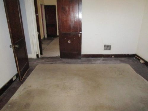 1434 Elm St, Pittsburgh PA 15221-1920 exterior