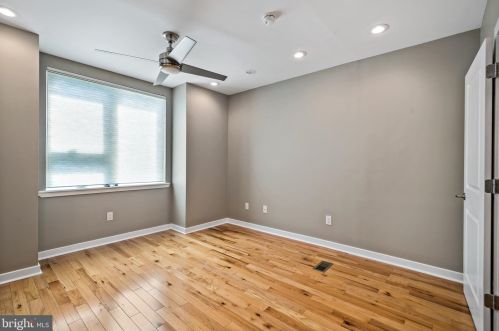 1839 Gerritt St, Philadelphia PA 19146-4629 exterior