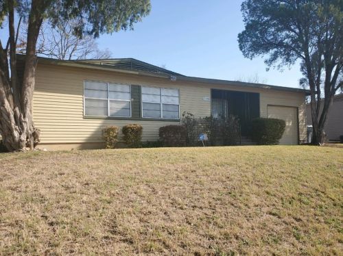 5016 Corrigan Ct, Dallas, TX 75241-1510