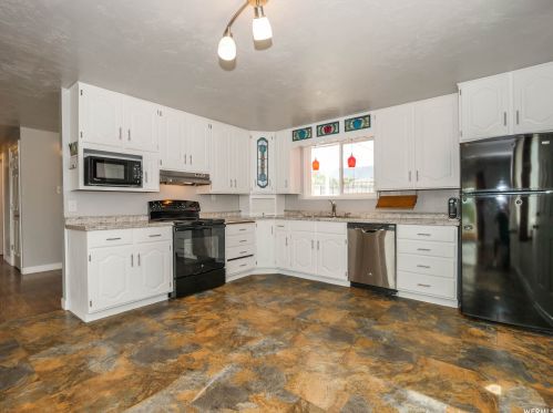 10208 1280, Sandy UT 84094-1359 exterior