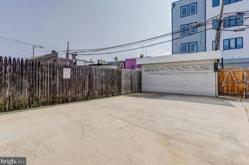 1717 Virginia Ave, Washington DC  20002-2348 exterior