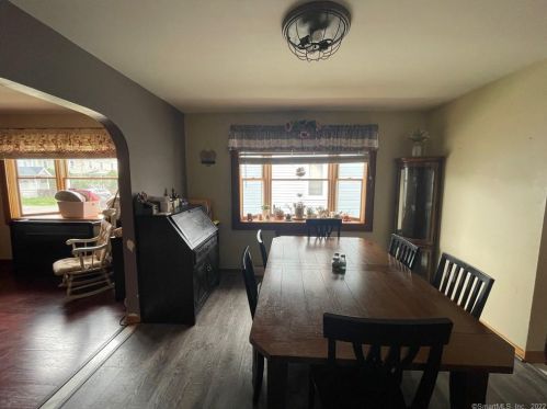 41 Clinton Ave, Norwalk CT 06854-1501 exterior