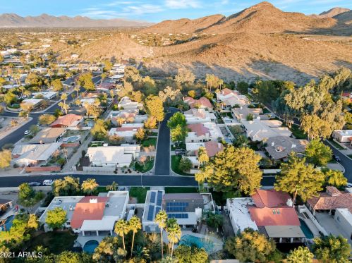 9242 34 Pl, Phoenix AZ 85028-4964 exterior