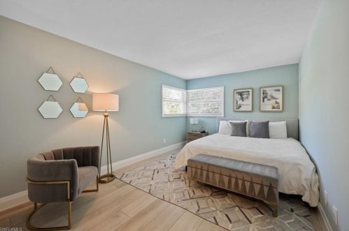 300 Country Clb Dr, Naples FL 34110-1144 exterior