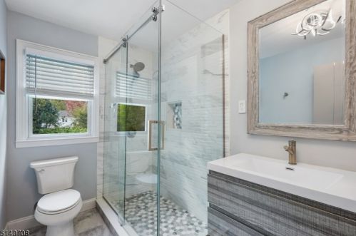 1626 Larkspur Dr, Mountainside NJ  07092-1347 exterior