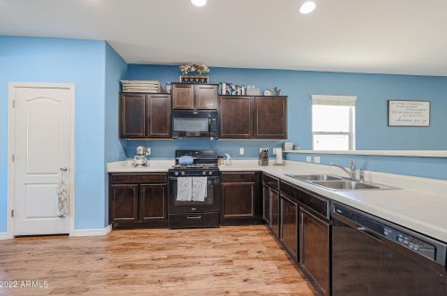 4022 81 Dr, Phoenix AZ 85043-1561 exterior