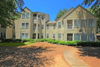 100 Saratoga Dr, Alpharetta GA  30022-5963 exterior