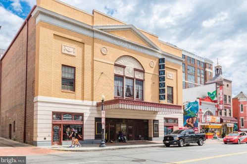 2125 14th St, Washington DC  20009-4464 exterior