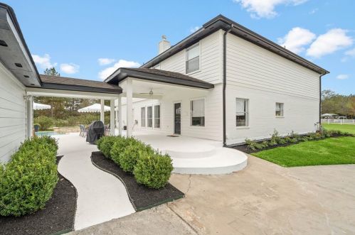 11410 Connie Ln, Montgomery, TX 77316-5430