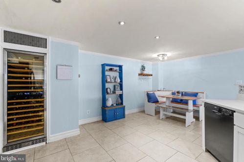 5250 Maris Ave, Alexandria VA exterior