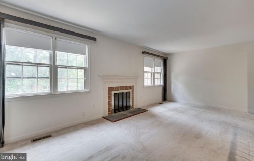 11352 Empire Ln, Rockville MD 20852-2870 exterior