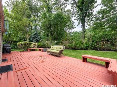 30 Osage Dr, Huntington Station NY exterior