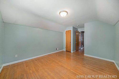 1136 Innes St, Grand Rapids MI 49503-3635 exterior