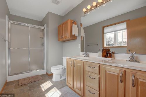 649 Falcon Rdg Rd, Saint Paul MN 55125-1458 exterior