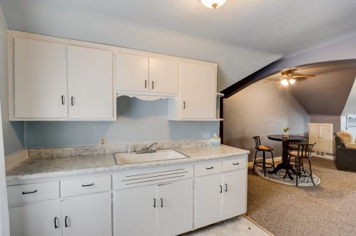 5545 57, Milwaukee WI 53218-3230 exterior