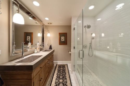 520 Huron St, Chicago IL  60654-3432 exterior