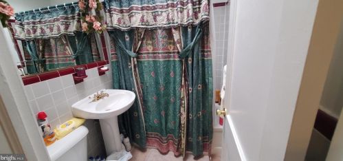 2800 Magee, Philadelphia PA 19135-2607 exterior