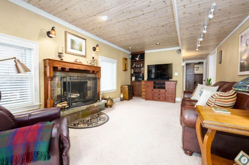 790 Eagle Lk Dr, Kalamazoo MI 49009-9612 exterior