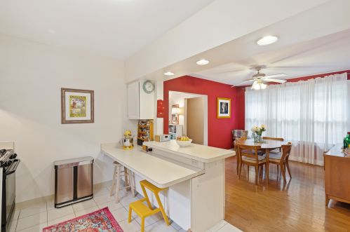 3448 Ridgeway Ave, Chicago IL 60659-1117 exterior