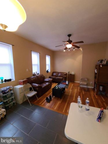 2101 Marshall St, Philadelphia PA 19122-1406 exterior