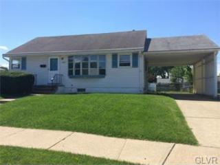 1533 Greenview Dr, Bethlehem, PA 18018-1726