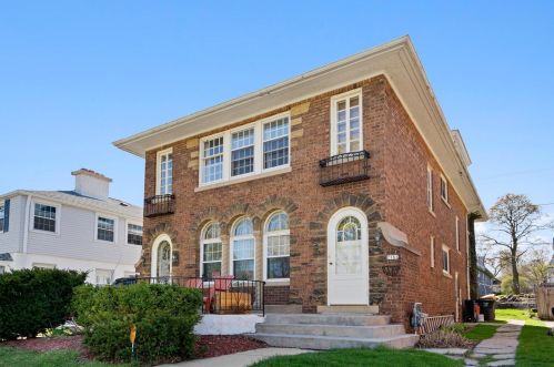 2177 69, Milwaukee WI 53213-1925 exterior