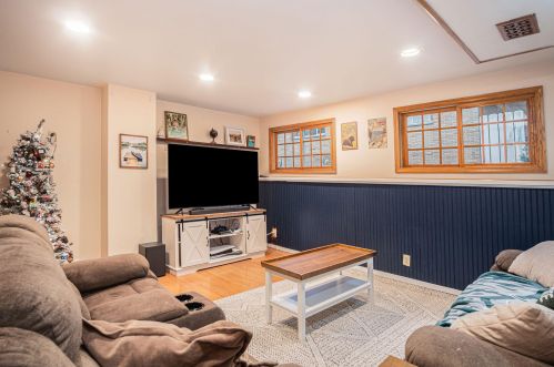 1010 Central Ave, Meskegon MI  49445-2947 exterior