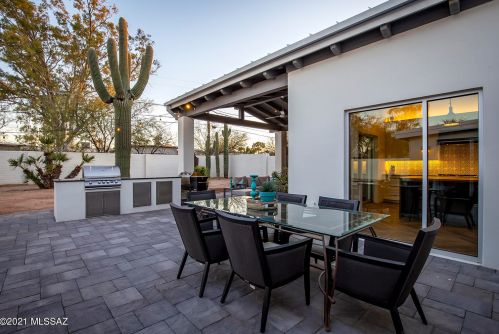 4130 4 St, Tucson AZ 85705-7808 exterior