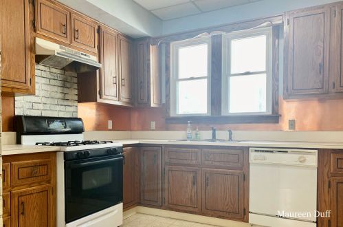 1324 Palmer Ave, Meskegon MI 49441-1768 exterior