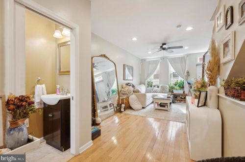 1165 Dorrance St, Philadelphia PA 19146-2911 exterior