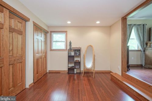 2402 Andover Rd, Riverton NJ 08077-3510 exterior