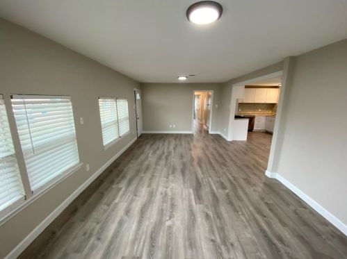 12645 Hallum St, Dallas TX  75243-1857 exterior