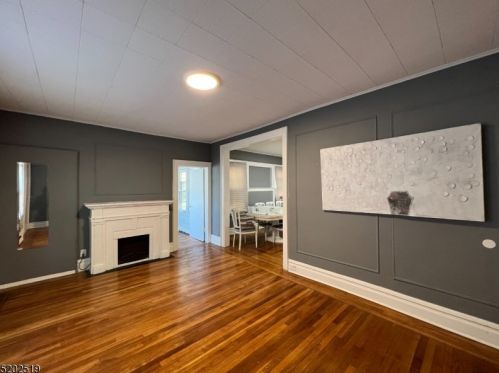 259 Seymour Ave, Newark NJ  07112-1633 exterior