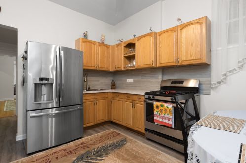 2513 Walton St, Chicago IL 60622-4510 exterior