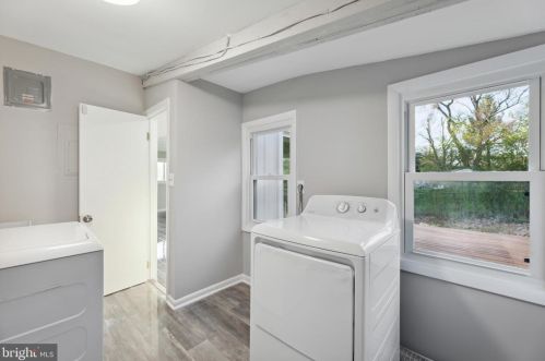 4000 Javins Dr, Alexandria VA  22310-2037 exterior