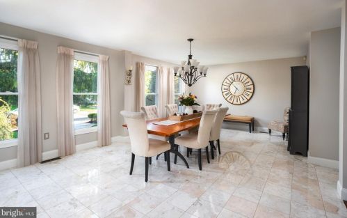 118 Lenox Ave, Trenton NJ 08620-1707 exterior