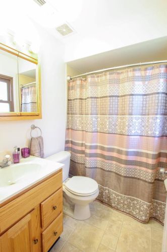 1550 Ross Ave, Saint Louis MO 63146-3817 exterior