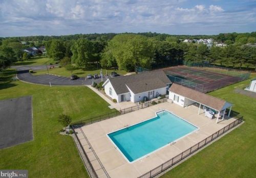 9 Amberwood Way, Lewes DE 19958-9467 exterior