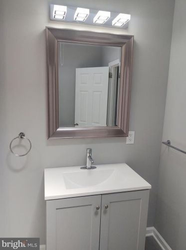 616 Godfrey Ave, Philadelphia PA 19126-3834 exterior